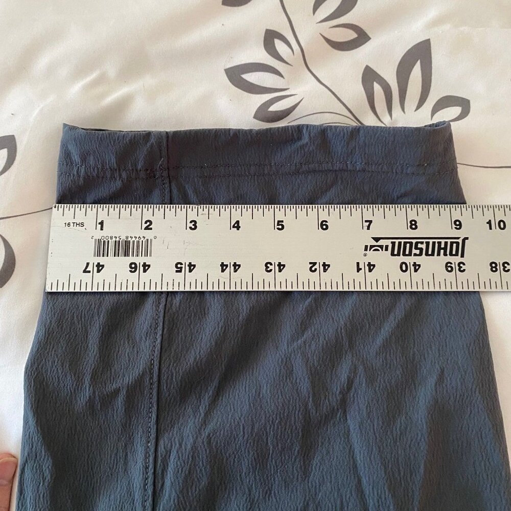 Mountain Hardwear size Women's 10/32 Gray Cargo Stretchy Hiking Outdoors Pants - Picture 6 of 11